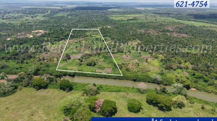Over 500 ft of Belize River