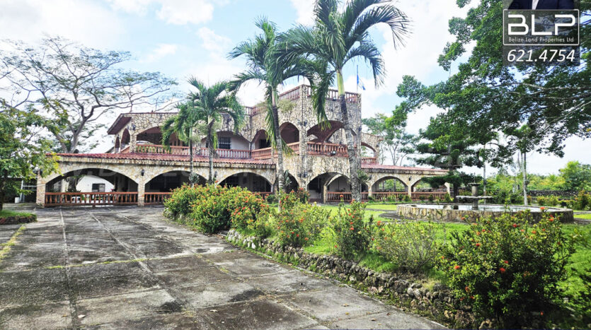 Luxury Estate For Sale in Belize